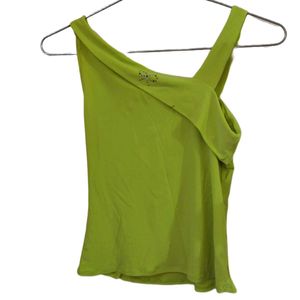 Asymmetric Y2k Top