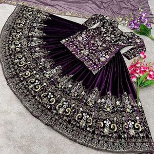 New Standard Beautiful Pakistani Poshaq Dresses Be