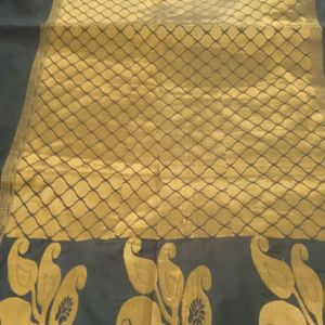 Back &golden Pattusaree With Pri Cut Blouse