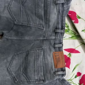 BURBERRY 32 WAIST GRAY COLOUR GOOD CONDITION