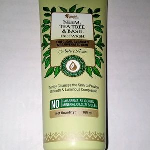 St. Botanica Neem Tea Tree & Basil Face Wash