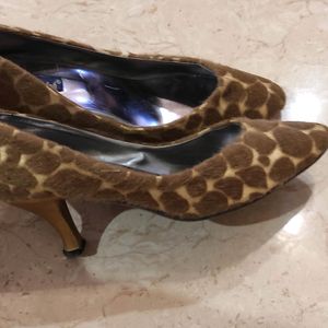 Sketch Leopard Print Kitten Heels