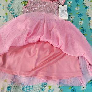 New Frock For 2 To 5 Yrs Girls