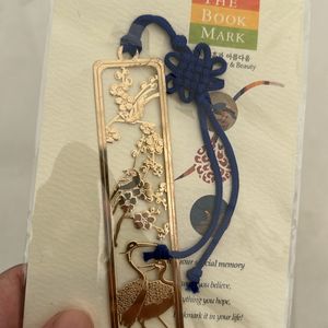 Golden Colored Bookmark 🔖 from Korea