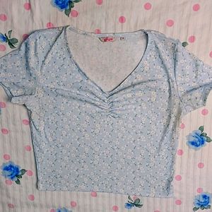 🎀 New Cute Powder Blue Crop Top 🎀