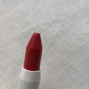 Myglamm Perfect Curves Lip Crayon