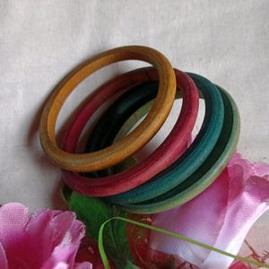 Bangles (9 Pieces)