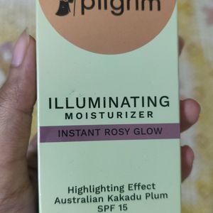 Pilgrim Illuminating Moisturizer SPF 15