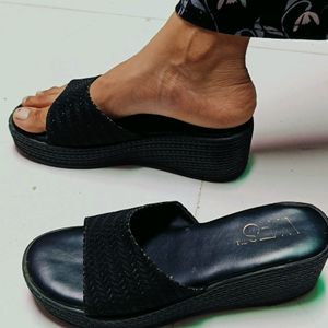 Black Sandal