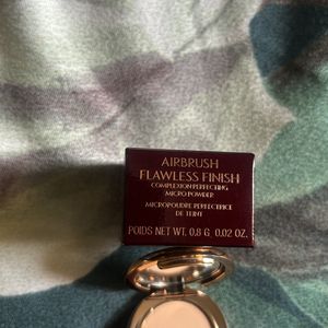 CHARLOTTE TILBURY AIRBRUSH FALWLESS FINISH COMPCT