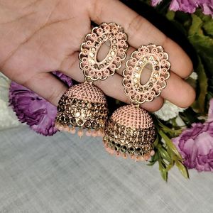 Beautiful Earings 🌼