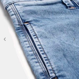 Unique Design.. Blue Denim Jeans For Sale