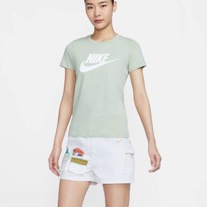 NIKE Sportswear Essentials Women's Logo T-Shirt