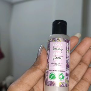 Love Earth And Beauty Planet Shampoo