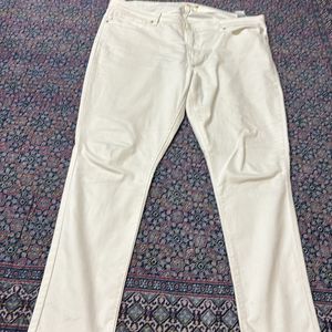 Levi’s Women White Jeans/ Denim