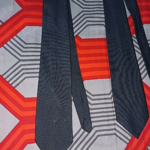 Set Of Two Tie