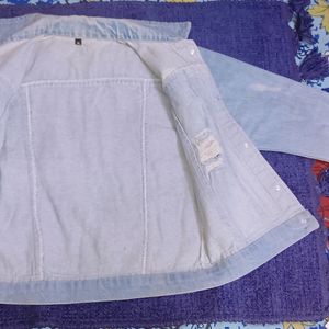 Short Stylish Super cute Denim jecket...