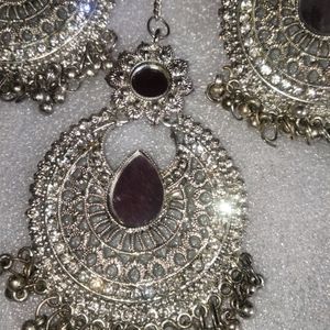 Beautiful Earrings With Bindiya