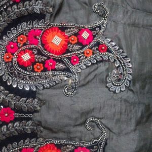 embroidery saree