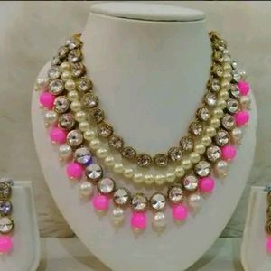 Pearl And Stone Jewellery Set