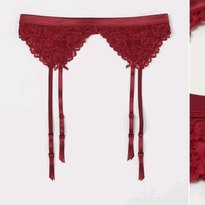 Lace Suspender Belt