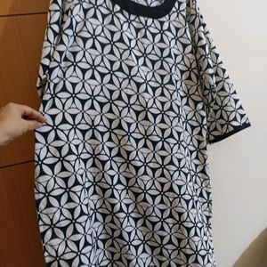 Black And White Kurta For Daily Use