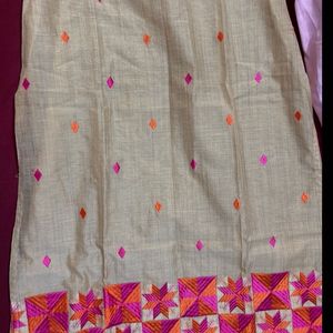 Elegant Phulkari Kurta