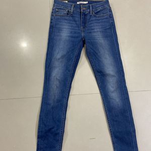 Levis Skinny Jeans Size 28