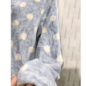 L Size Soft Sweater For Women