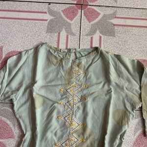 Pista Coloured Embroidered Kurti 🧚🏻‍♀️