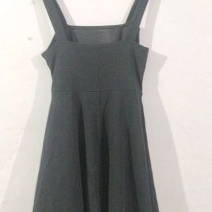 Black Flared Sleeveless Frock