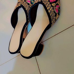 Multicolour Ethnic Heels