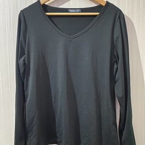 full sleeves black top