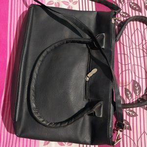 Black Big Size Handbag With Sling Belt