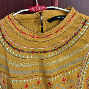 Vero Moda Turtle Neck Mustard Top With Frills