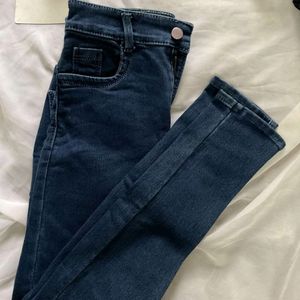 BLUE SKINNY JEANS