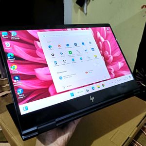 HP ENVY x360 [touchscreen] Ryzen 5 8GB Ram