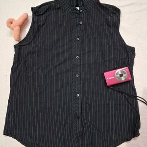 Black Sleeveless Shirt