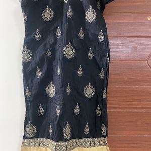 Designer Kurtis For Womens