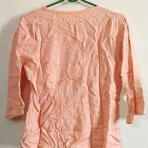 Beautiful Peach Color Top L Size