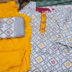 Kurti Set