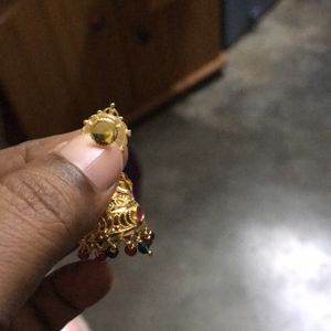 Jhumkas