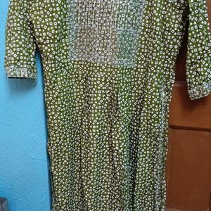 Nyracut Kurti