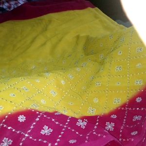 Trend New Style Yellow And Pink Combination Saree