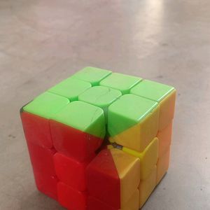 Rubik Cube 1 Piece Missing