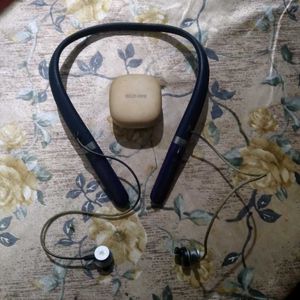 GIZMORE EAR BUDS AND BOAT BLUETOOTH NECK BAND