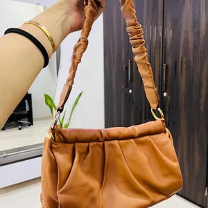 Tan Trendy Leather Bag