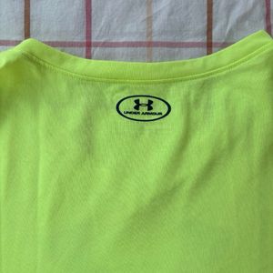 Under Armour Womens Tshirt