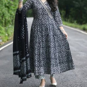 Anarkali Kurta Set For Women