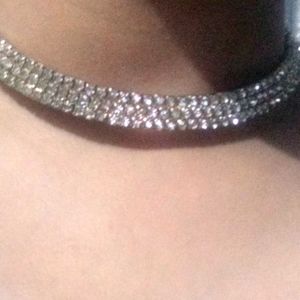 Trendy Women Silver Choker